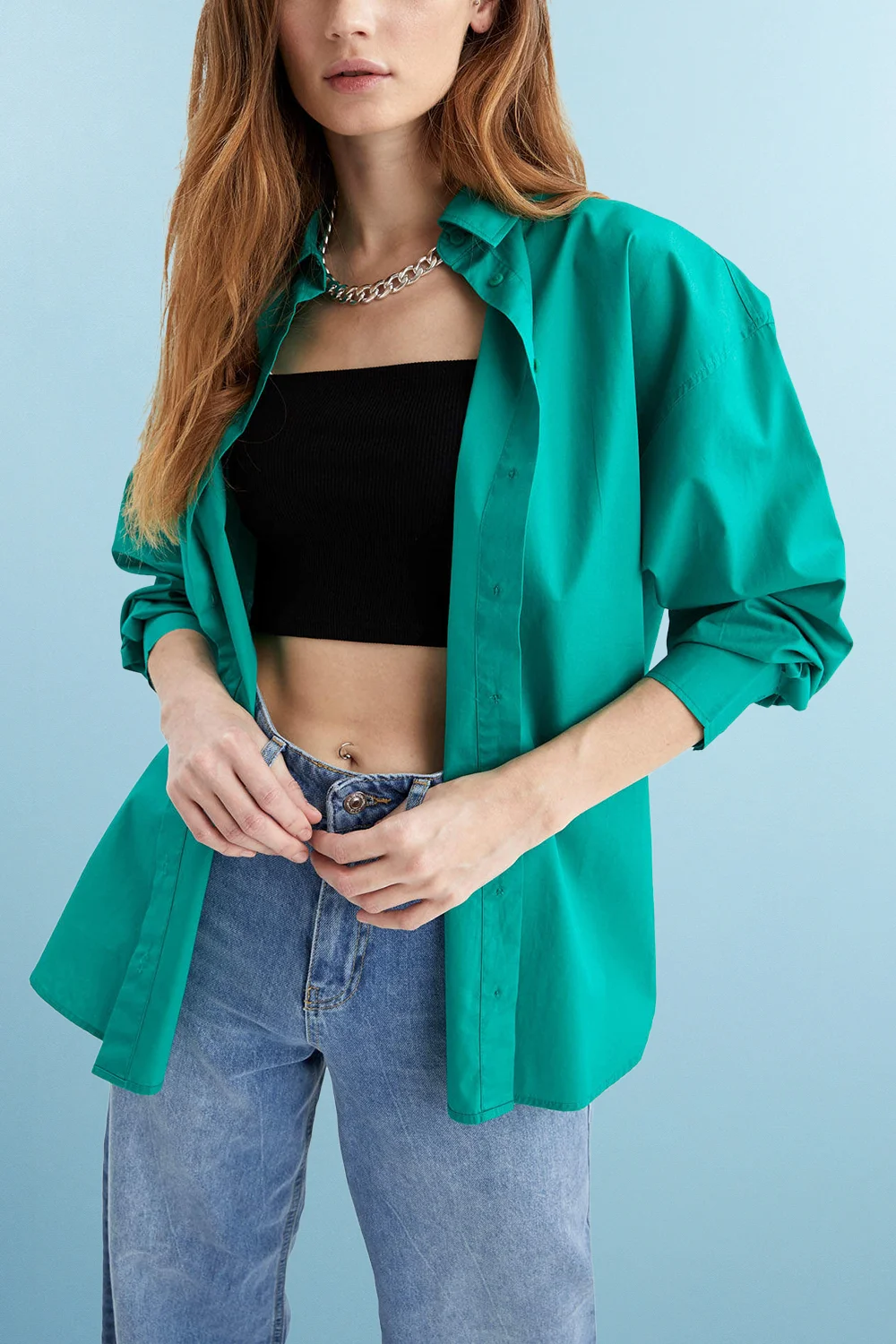 قميص قطن أخضر سادة بأكمام طويلة