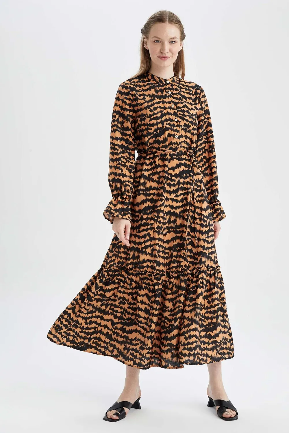 فستان طويل تايجر