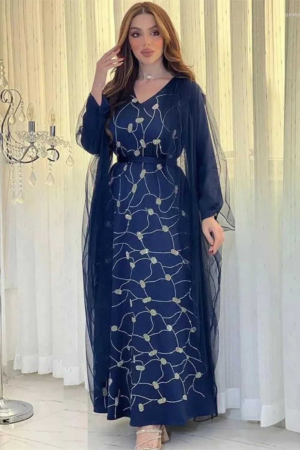 جلابية مشجرة بحزام خصر