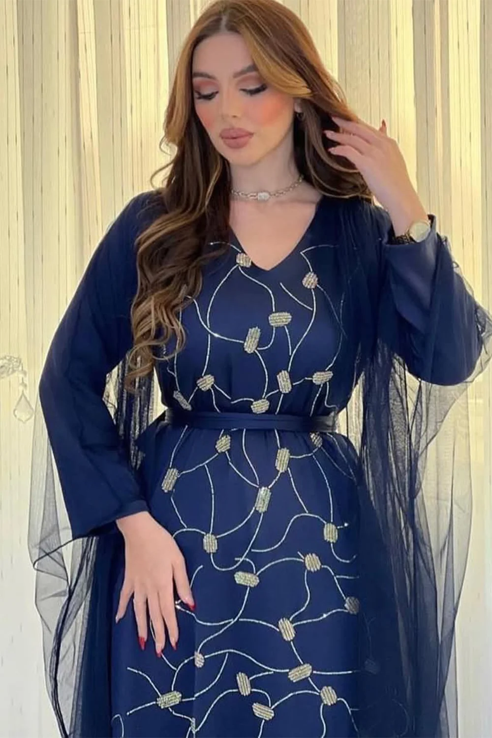 جلابية مشجرة بحزام خصر