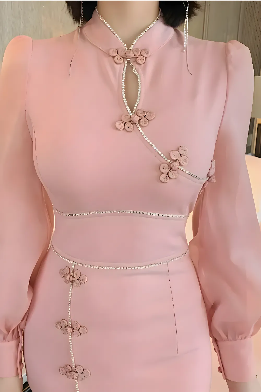 فستان سهرة ميدي ضيق بفتحة رجل