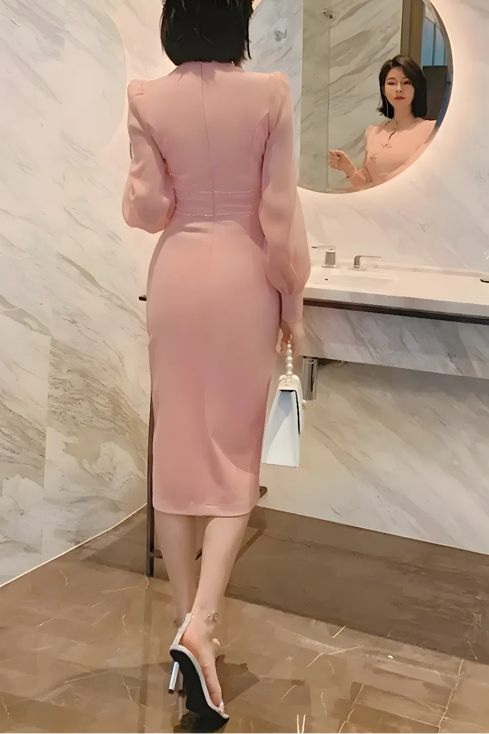 فستان سهرة ميدي ضيق بفتحة رجل
