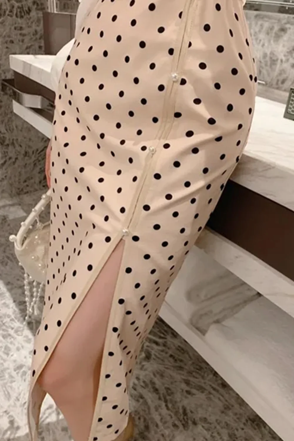 فستان سهرة ميدي منقط